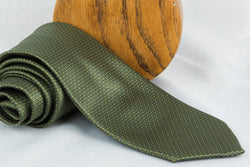 Socrates The Art of Color Green Yellow Dot
